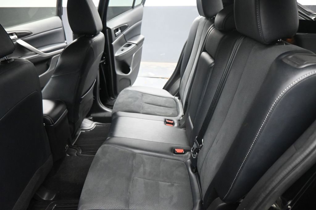 Used 2024 Mitsubishi Eclipse Cross SE AWD/4WD image 16
