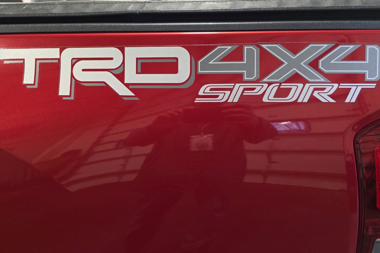 Used 2016 Toyota Tacoma TRD Sport w/ Towing Package image 14