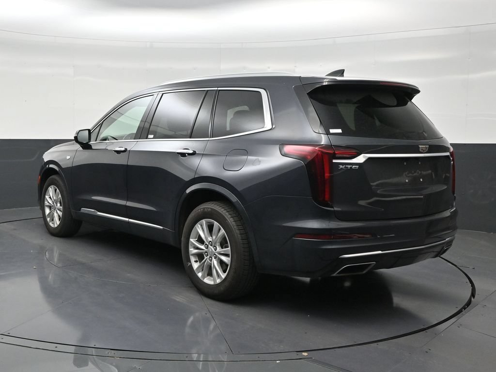 Used 2023 Cadillac XT6 Luxury FWD image 3
