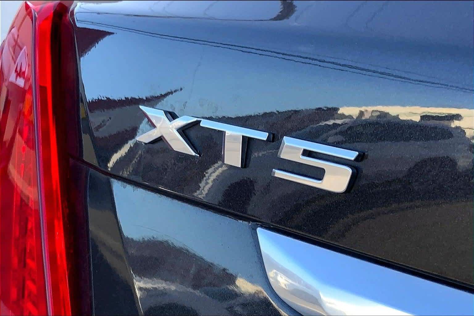 Used 2019 Cadillac XT5 Luxury FWD image 7
