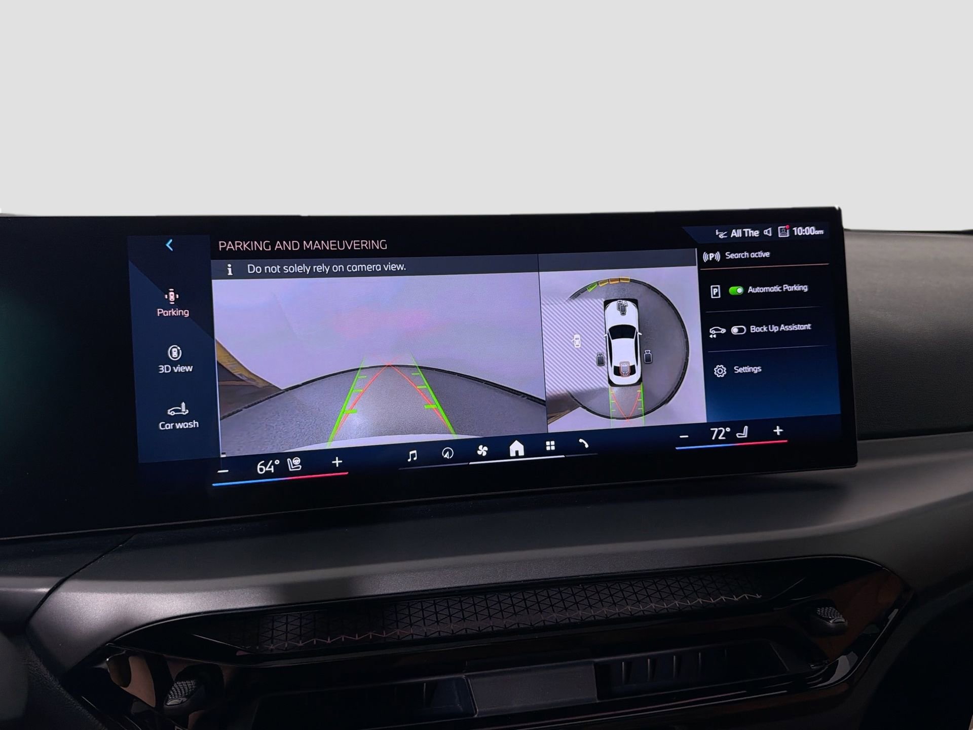 Used 2025 BMW 230i xDrive Coupe w/ Premium Package image 14