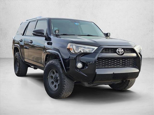Used 2018 Toyota 4Runner SR5 Premium image 3