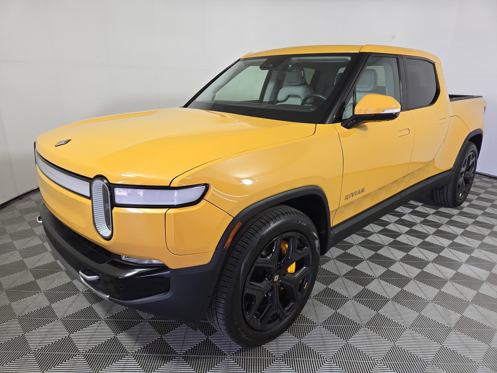 Used 2023 Rivian R1T Adventure