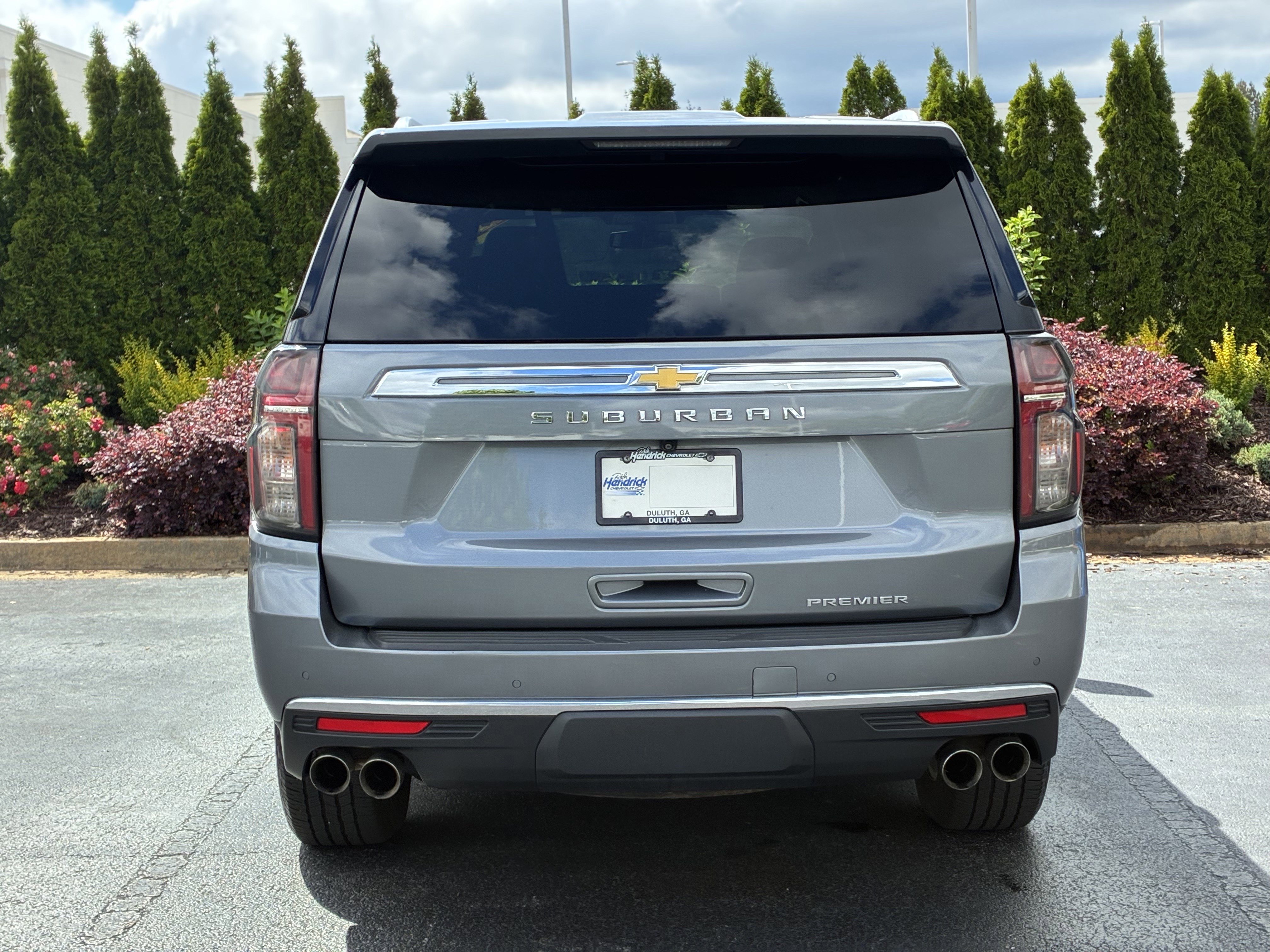 Used 2022 Chevrolet Suburban Premier RWD image 8