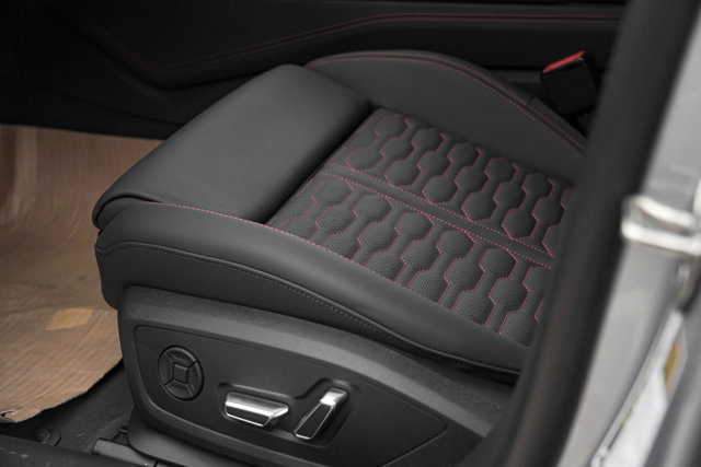 New 2025 Audi RS 7 Performance image 17