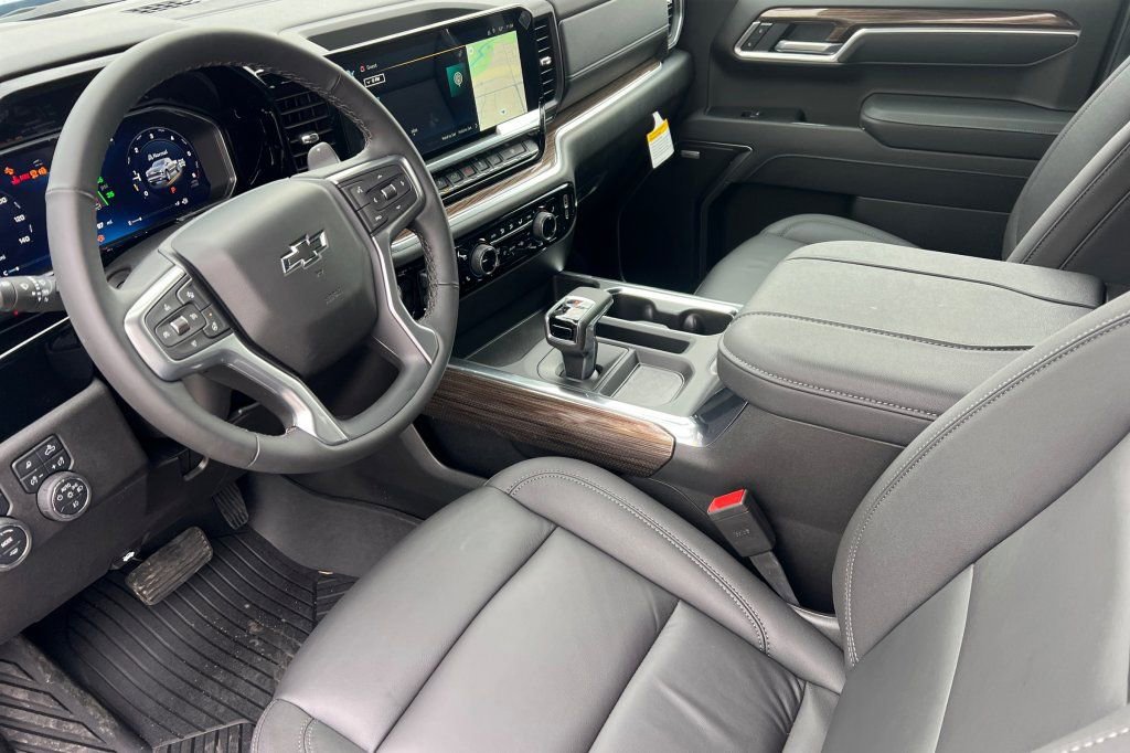 New 2026 Chevrolet Silverado 1500 RST w/ RST All Star Premium Package image 7