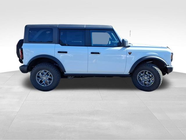 New 2025 Ford Bronco Badlands image 11