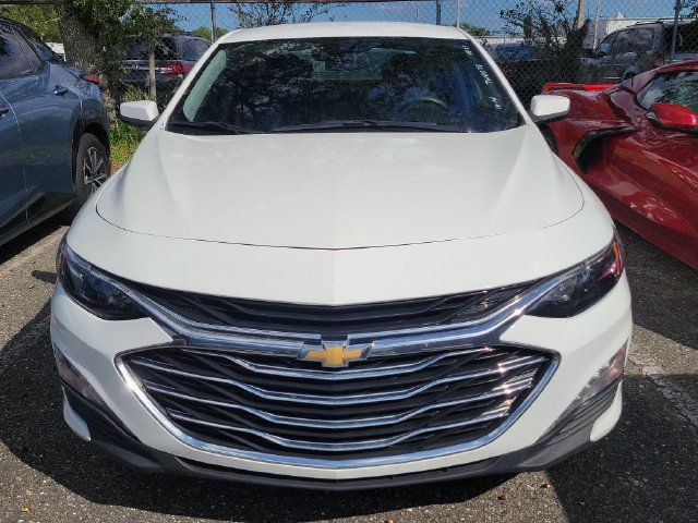 Certified 2025 Chevrolet Malibu LT FWD image 2