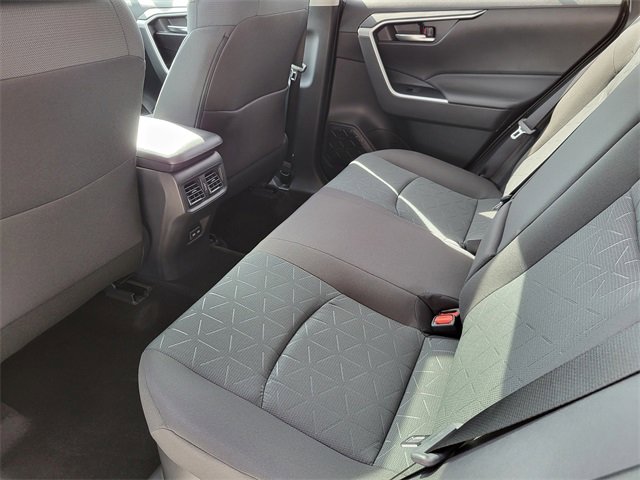 Used 2025 Toyota RAV4 XLE image 34