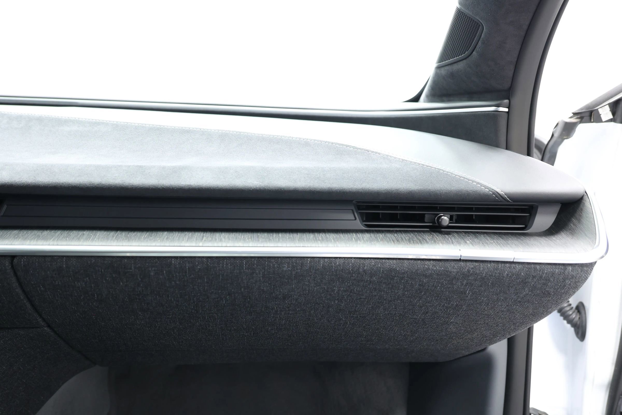 Used 2023 Lucid Air Grand Touring image 96