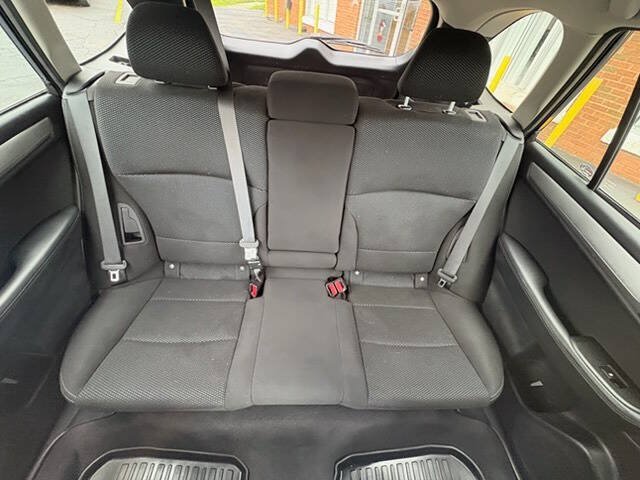 Used 2019 Subaru Outback 2.5i Premium AWD/4WD image 23