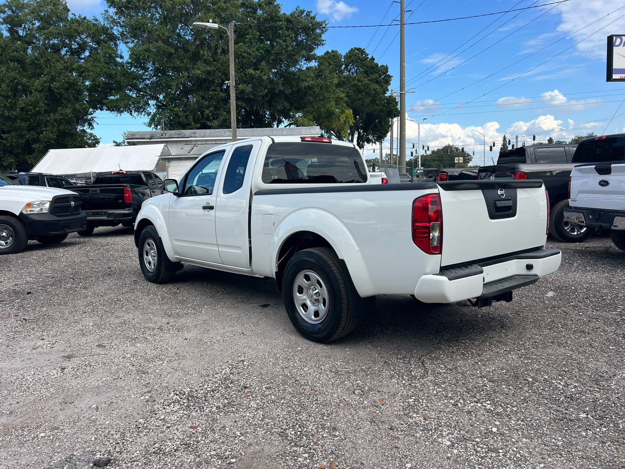 Used 2020 Nissan Frontier S w/ S Utility Package image 5
