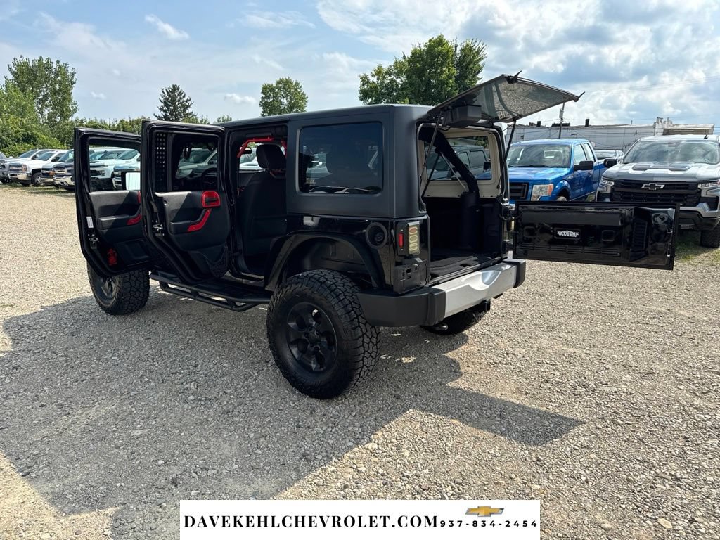 Used 2015 Jeep Wrangler Unlimited Sahara AWD/4WD image 26