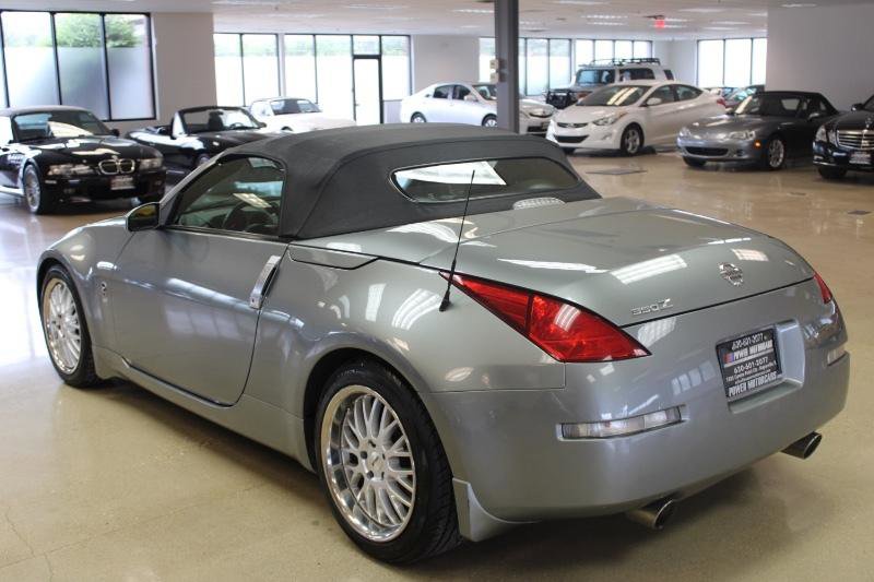 Used 2004 Nissan 350Z Touring image 16