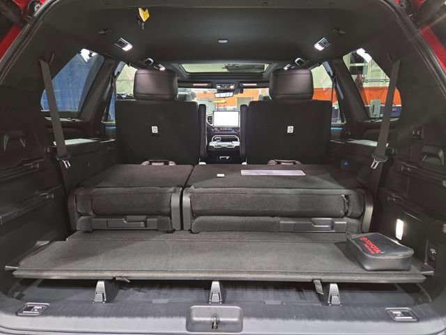 Used 2024 Toyota Sequoia Platinum image 37