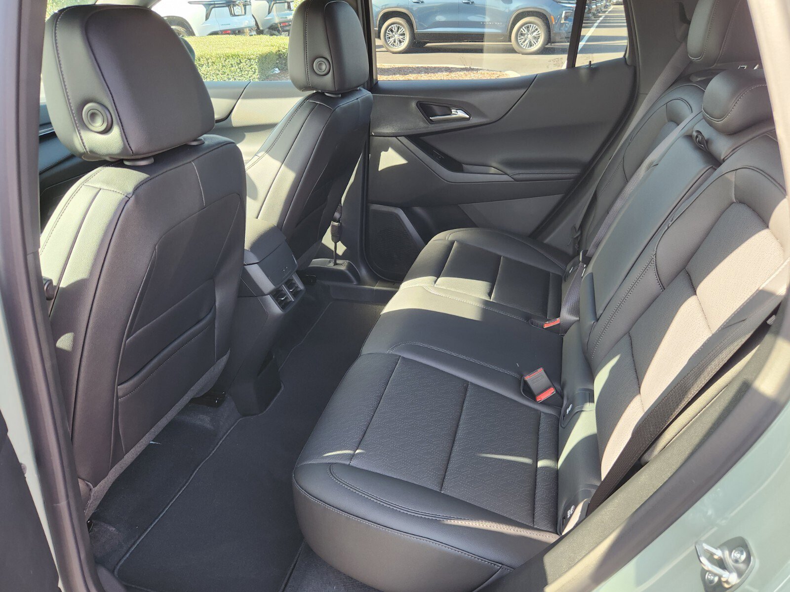 New 2026 Chevrolet Equinox LT w/ Convenience Package II image 6