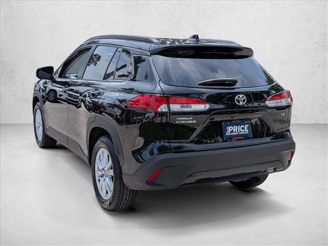 Used 2023 Toyota Corolla Cross LE FWD image 7