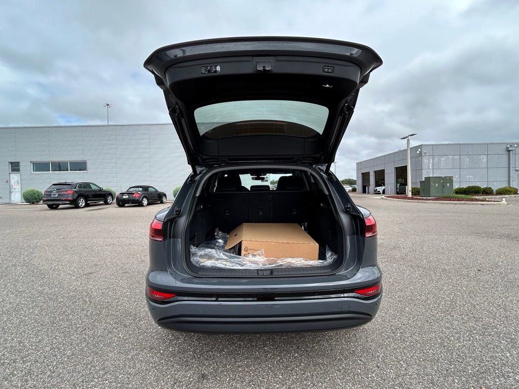 Used 2025 Audi Q6 e-tron Premium Plus w/ Premium Plus image 55