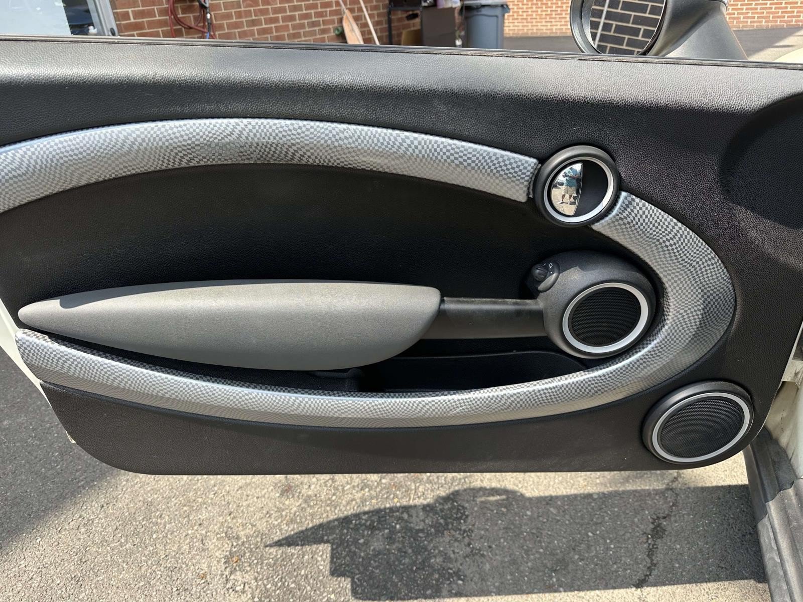 Used 2009 MINI Cooper S FWD image 16