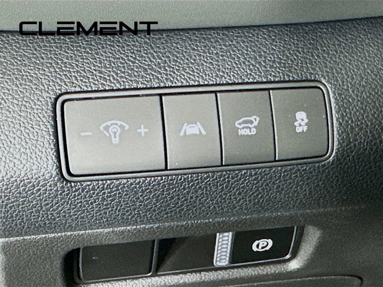 Used 2023 Hyundai Santa Fe SEL image 12