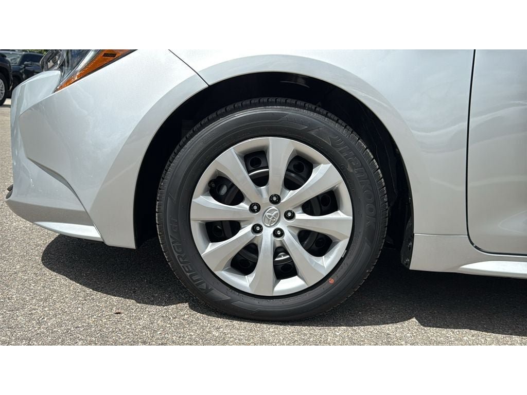 New 2026 Toyota Corolla LE FWD image 34