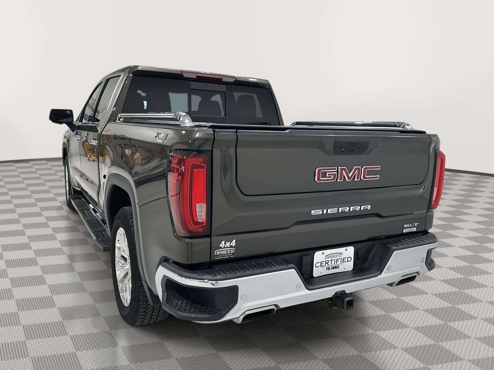 Used 2019 GMC Sierra 1500 SLT w/ SLT Premium Plus Package AWD/4WD image 3