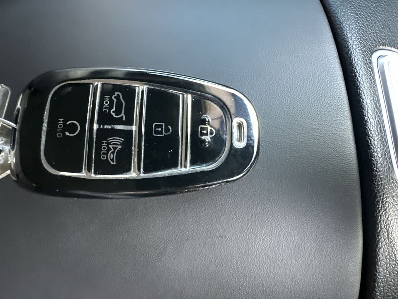 Used 2023 Hyundai Santa Fe SEL AWD/4WD image 28