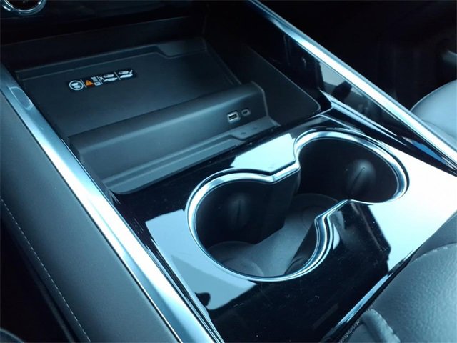 Used 2025 Chevrolet Suburban LT w/ Sun And Tow Package image 14