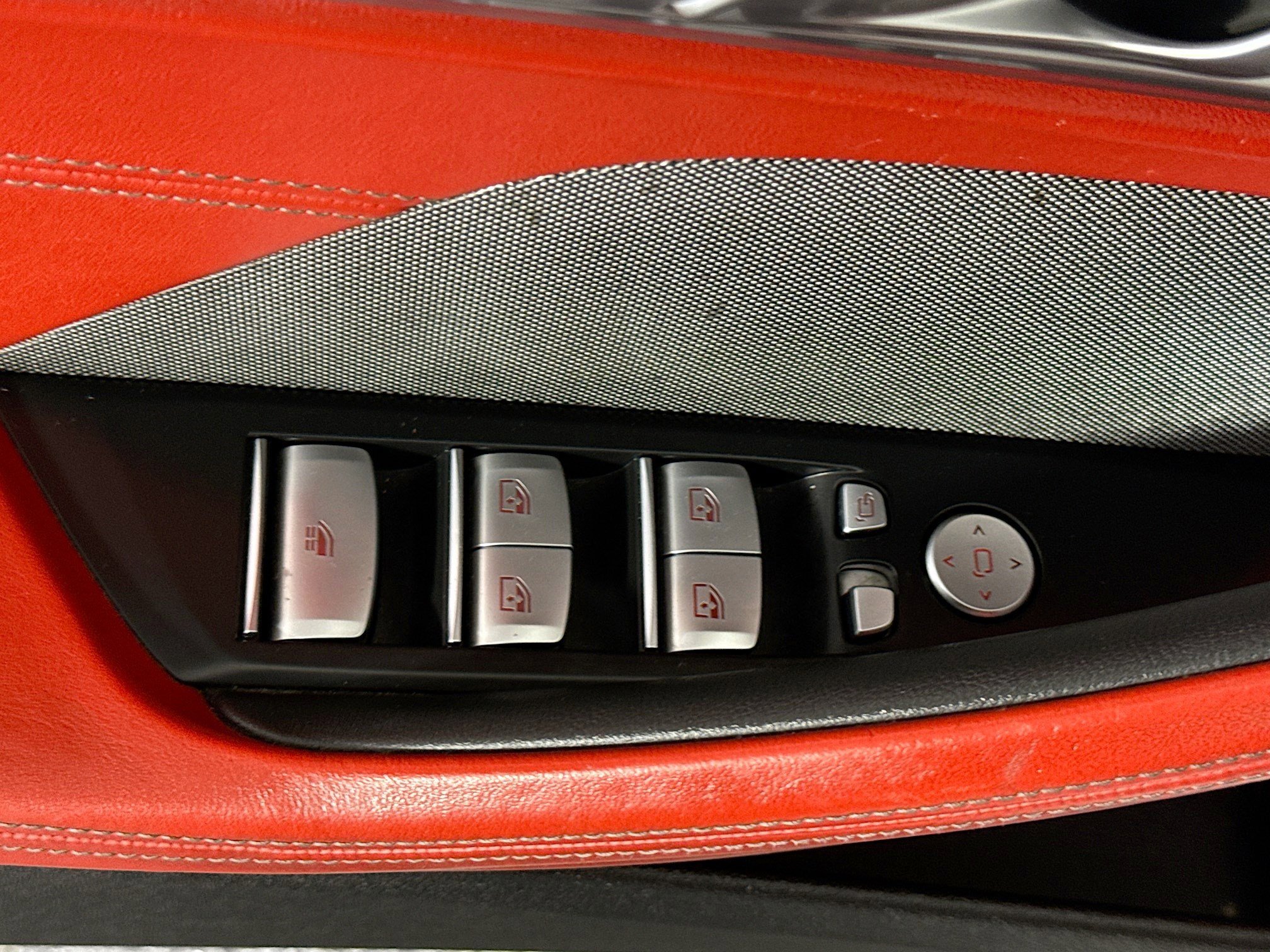 Used 2023 BMW 840i Convertible w/ Comfort Seating Package image 24