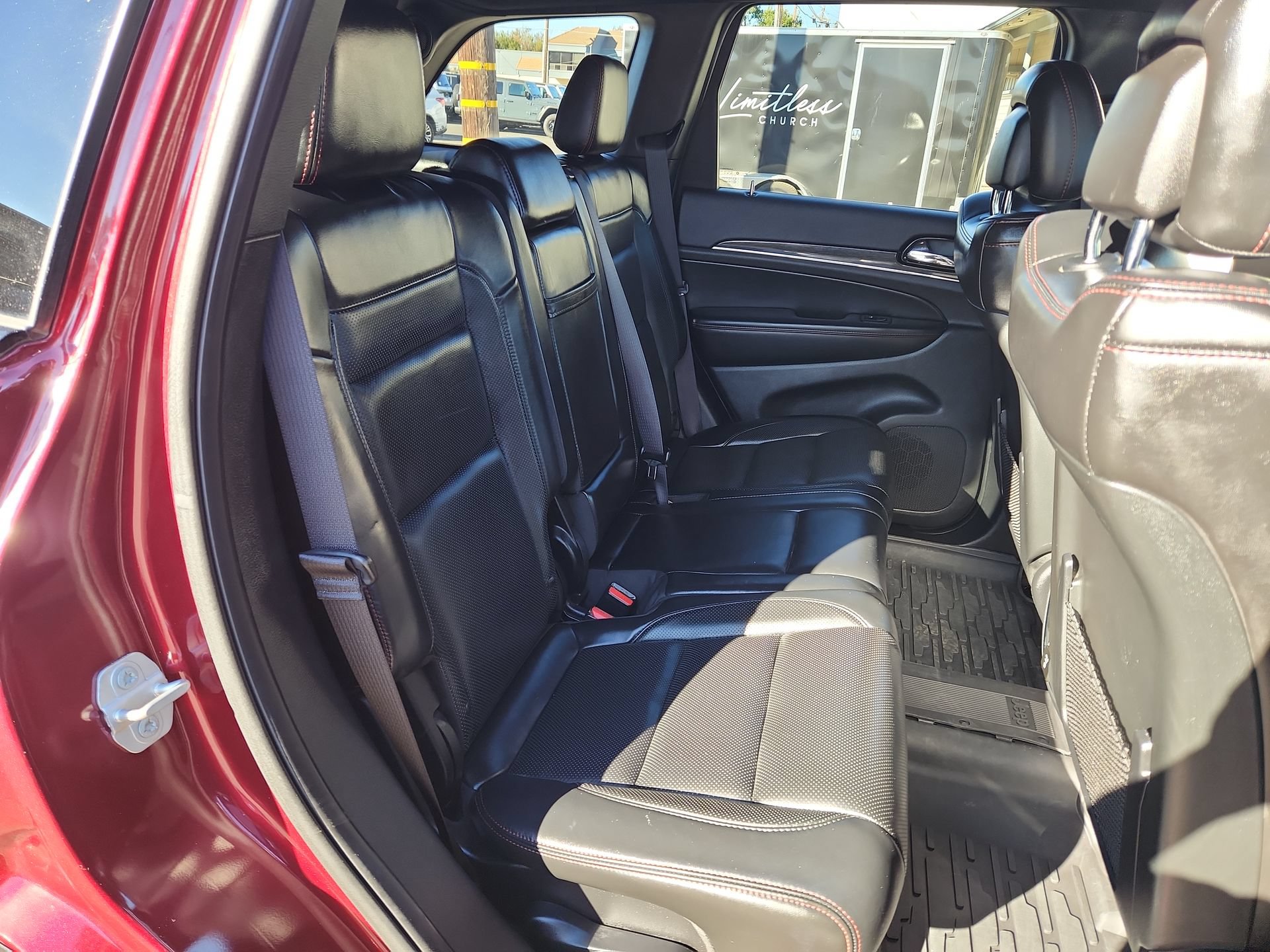 Certified 2019 Jeep Grand Cherokee Trailhawk w/ Trailhawk Luxury Group AWD/4WD image 28