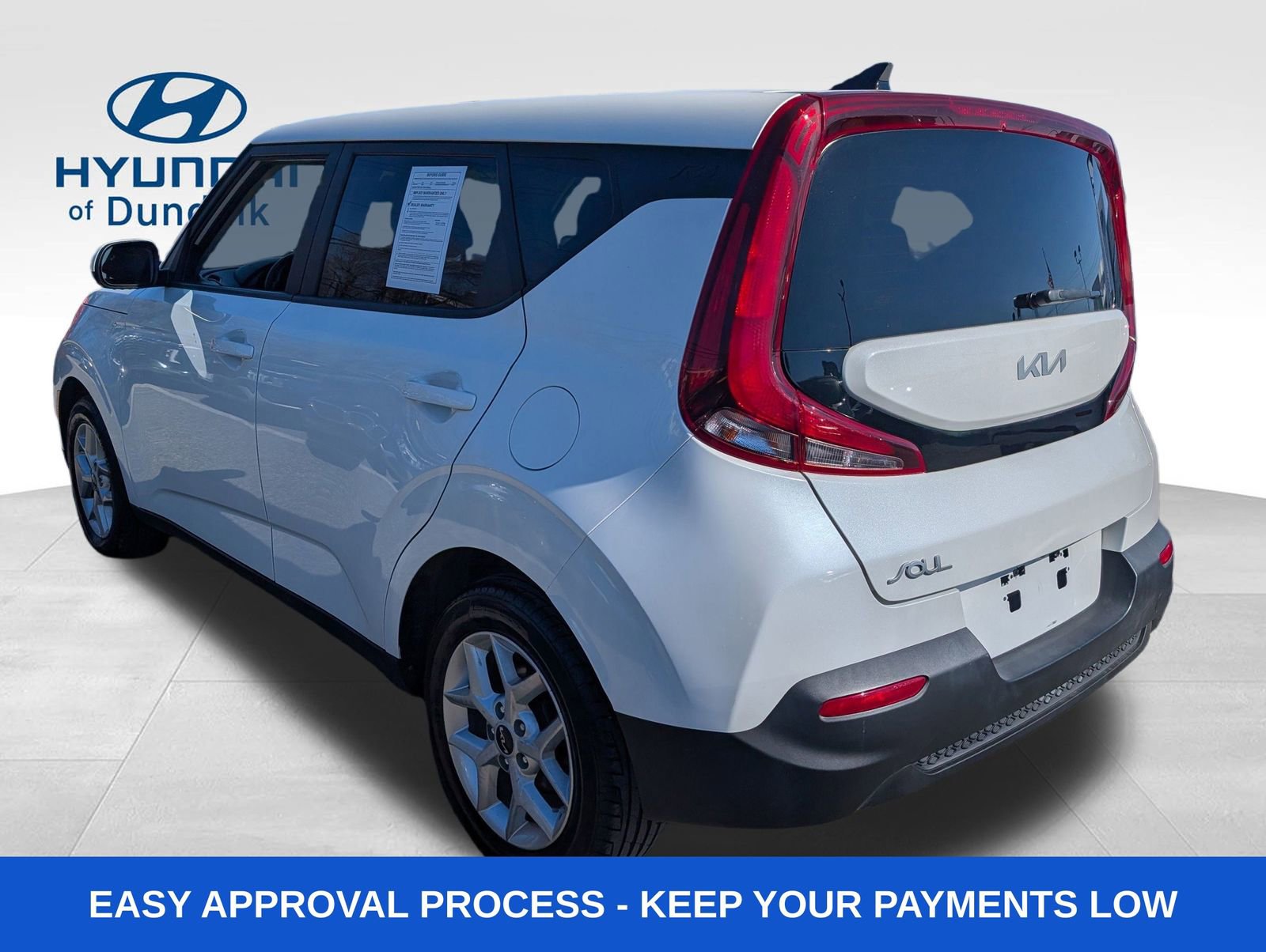 Used 2022 Kia Soul LX w/ Technology Package image 3