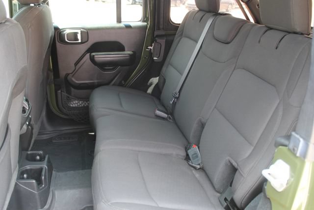 Used 2022 Jeep Wrangler Unlimited Sport AWD/4WD image 29