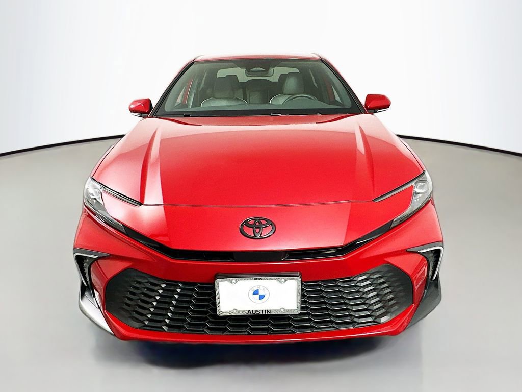 Used 2025 Toyota Camry XLE image 2