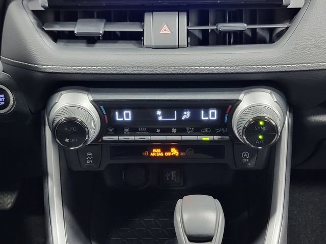 Used 2023 Toyota RAV4 XLE AWD/4WD image 20