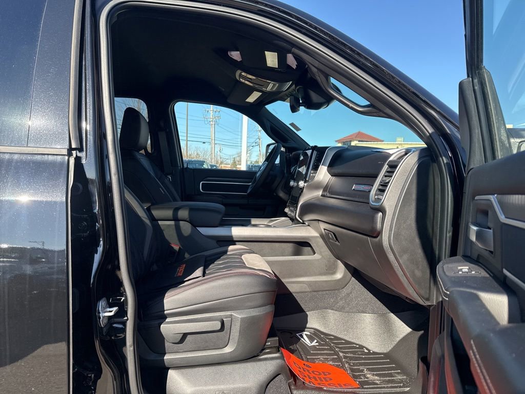 New 2025 RAM 2500 Big Horn AWD/4WD image 29