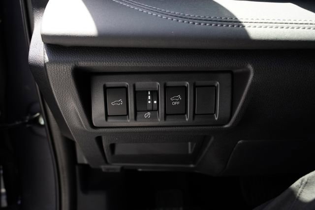 Used 2025 Subaru Outback Limited image 31