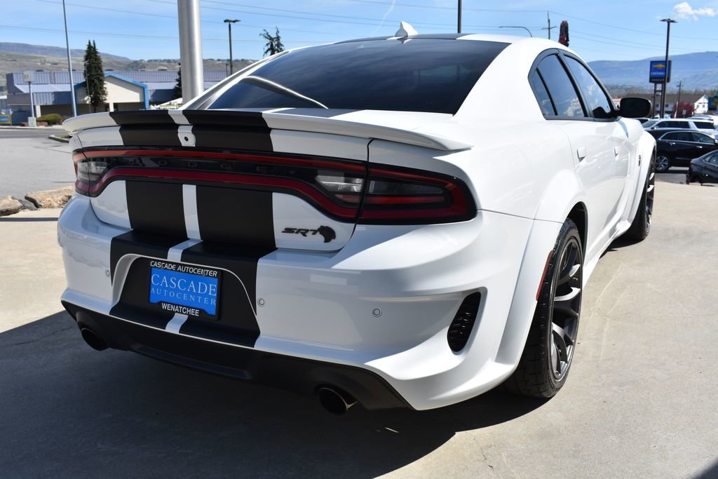 Used 2022 Dodge Charger SRT Hellcat w/ Harman/Kardon Audio Group image 9