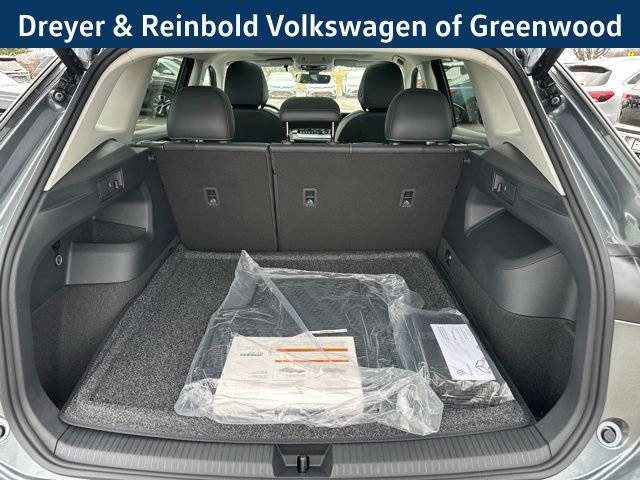 New 2026 Volkswagen Tiguan SE AWD/4WD image 30
