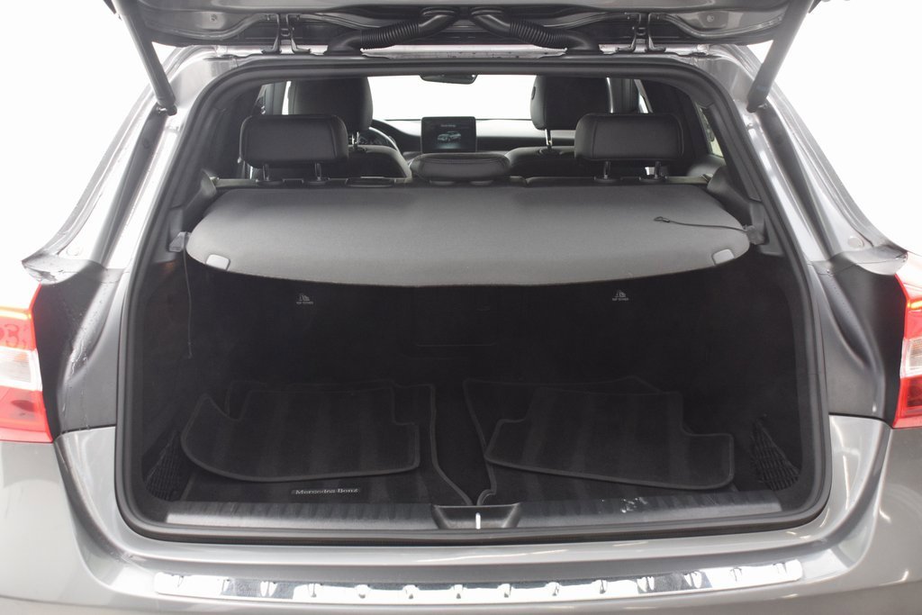 Used 2018 Mercedes-Benz GLA 250 4MATIC image 33