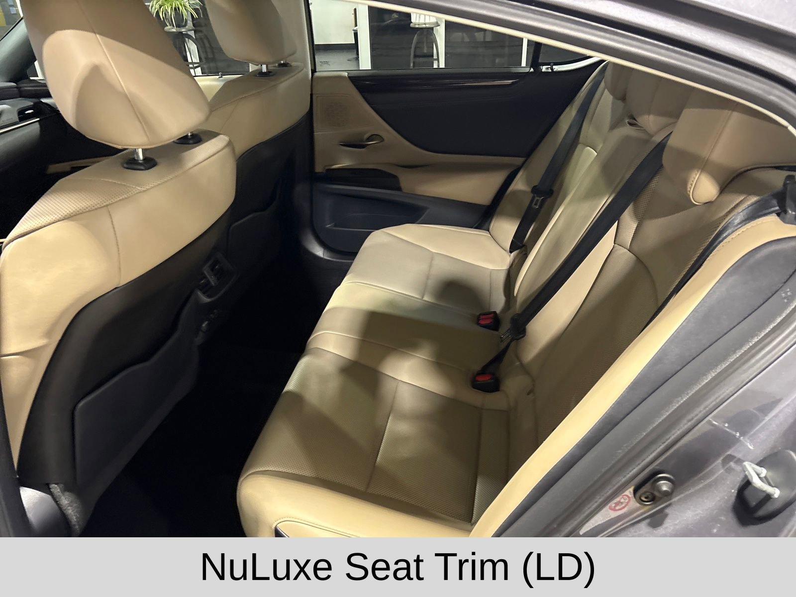 Used 2019 Lexus ES 350 350 w/ Premium Package image 25