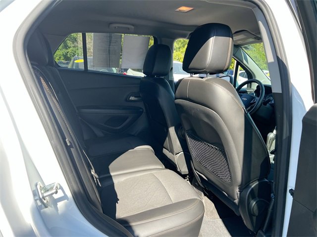 Used 2022 Chevrolet Trax LT w/ Sport Edition image 24