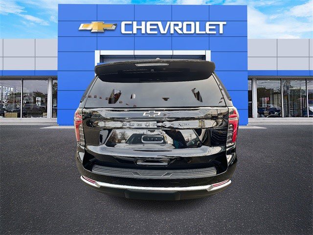 Certified 2025 Chevrolet Suburban LS w/ LPO, Dark Essentials Package image 4