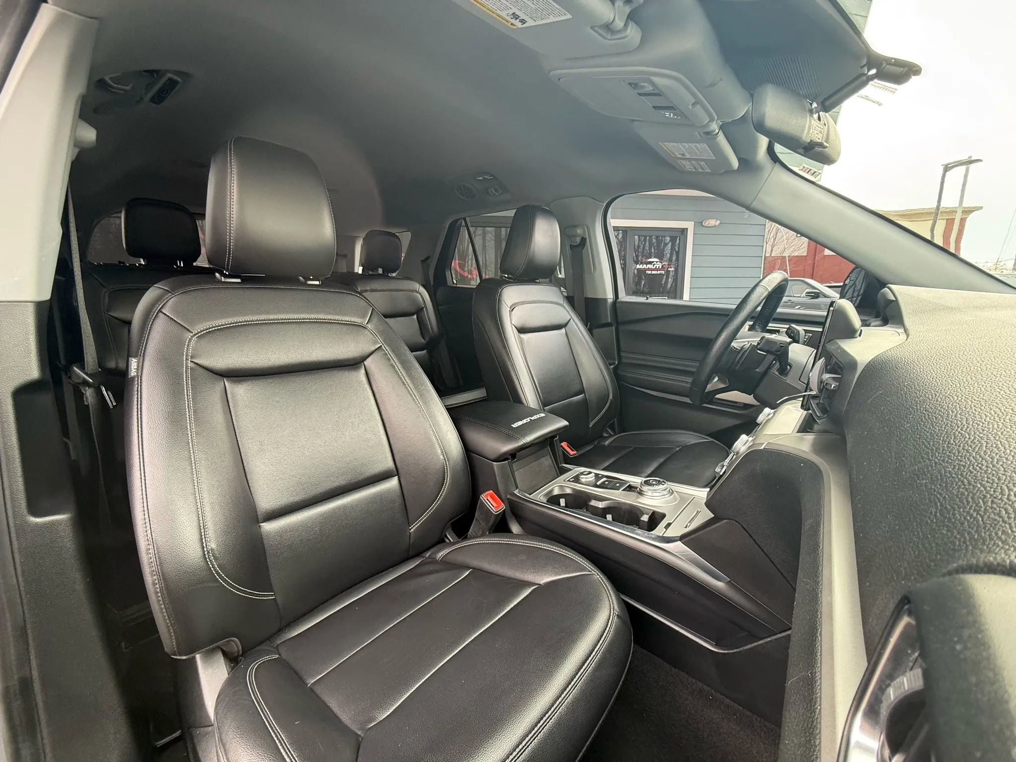 Used 2021 Ford Explorer XLT w/ Equipment Group 202A image 31