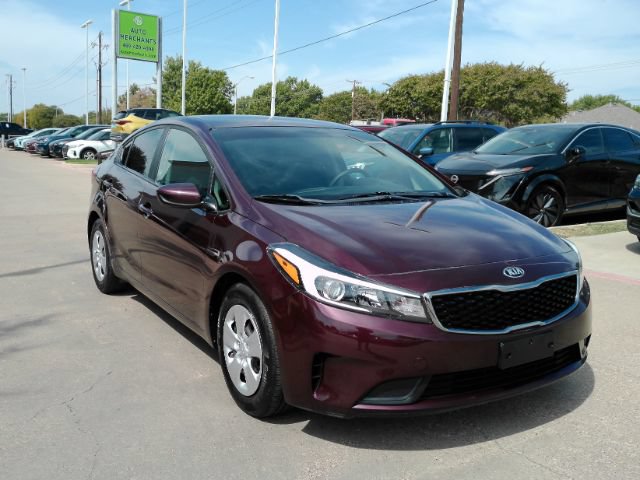 Used 2017 Kia Forte LX FWD image 4