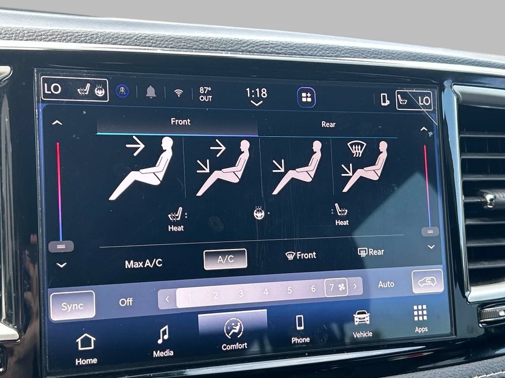 Used 2026 Chrysler Pacifica Select FWD image 35