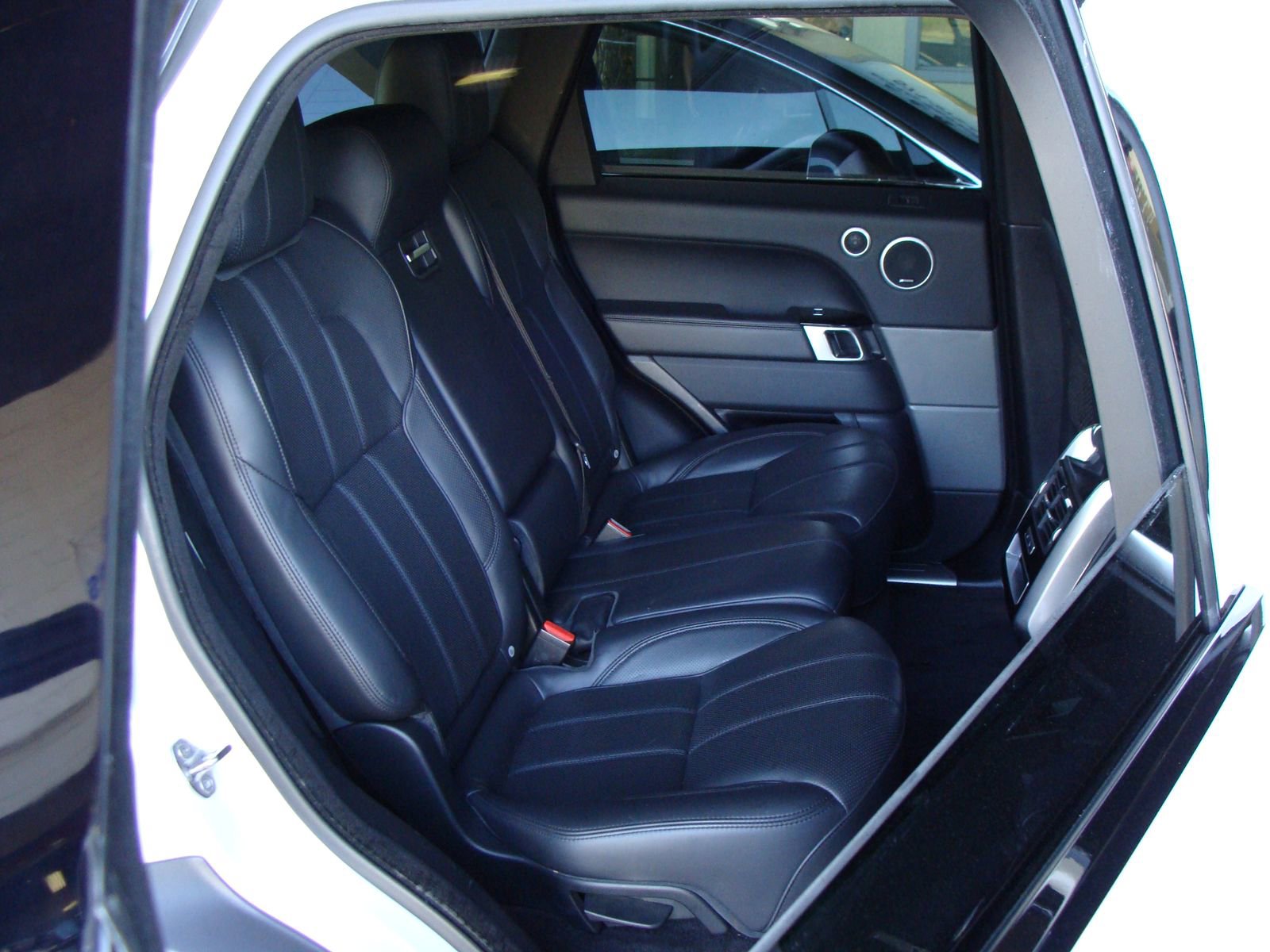 Used 2016 Land Rover Range Rover Sport HSE AWD/4WD image 15