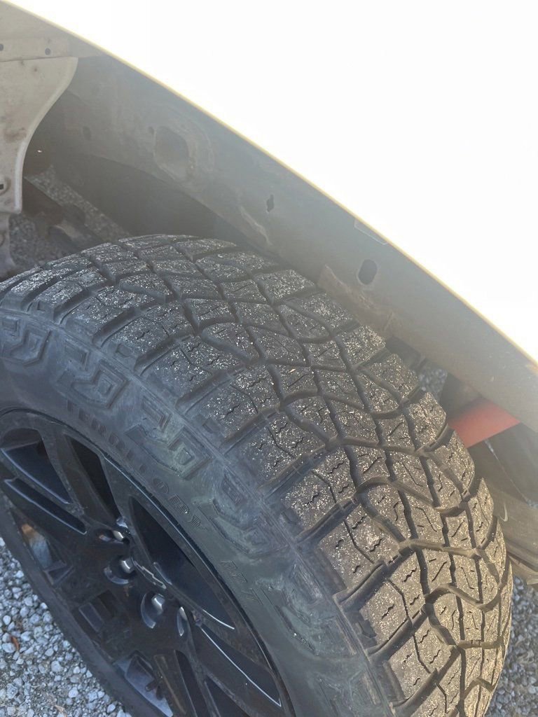 Used 2021 Chevrolet Silverado 1500 LT Trail Boss w/ Convenience Package II image 9