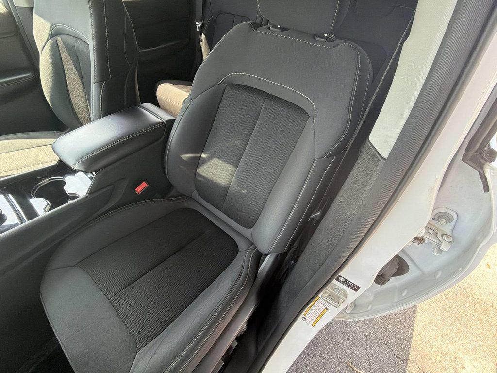 Used 2023 Jeep Grand Cherokee Laredo RWD image 14