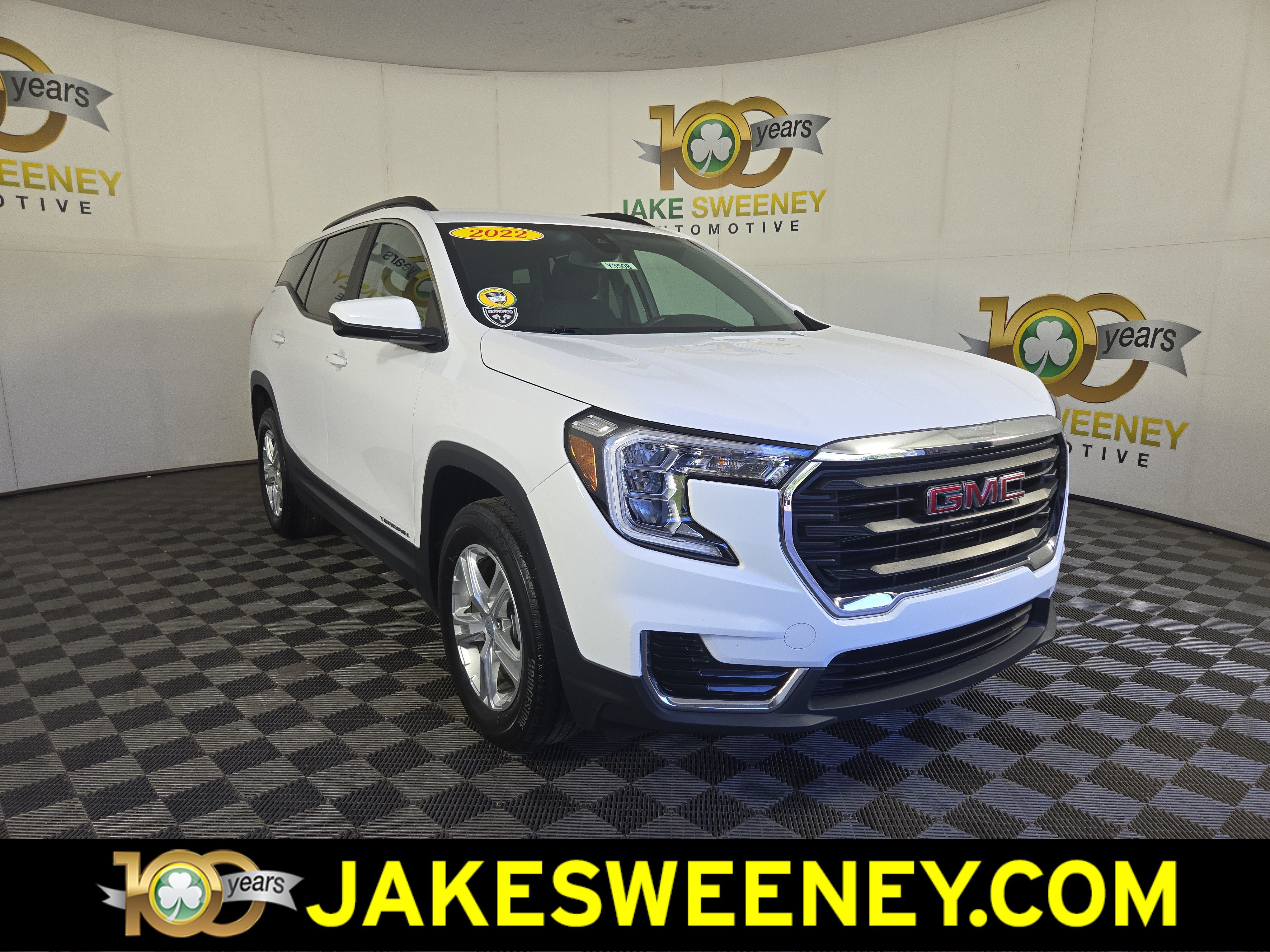 Used 2022 GMC Terrain SLE w/ Driver Convenience Package AWD/4WD image 1