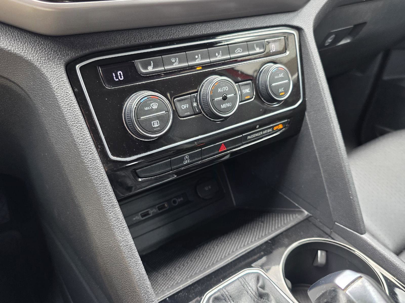 Used 2020 Volkswagen Atlas Cross Sport SEL image 17